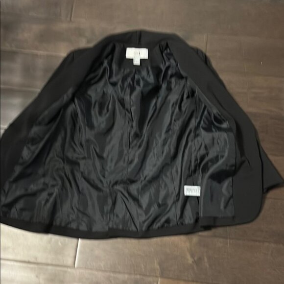Zara Classic Black Blazersize smallwith pocketslined one - Picture 6 of 9